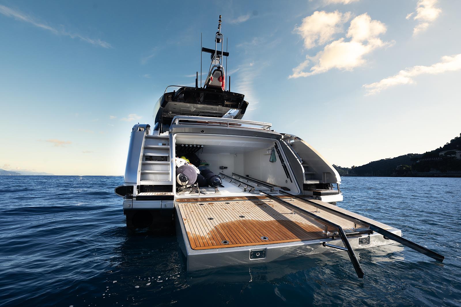 2024 RIVA 88' FOLGORE 